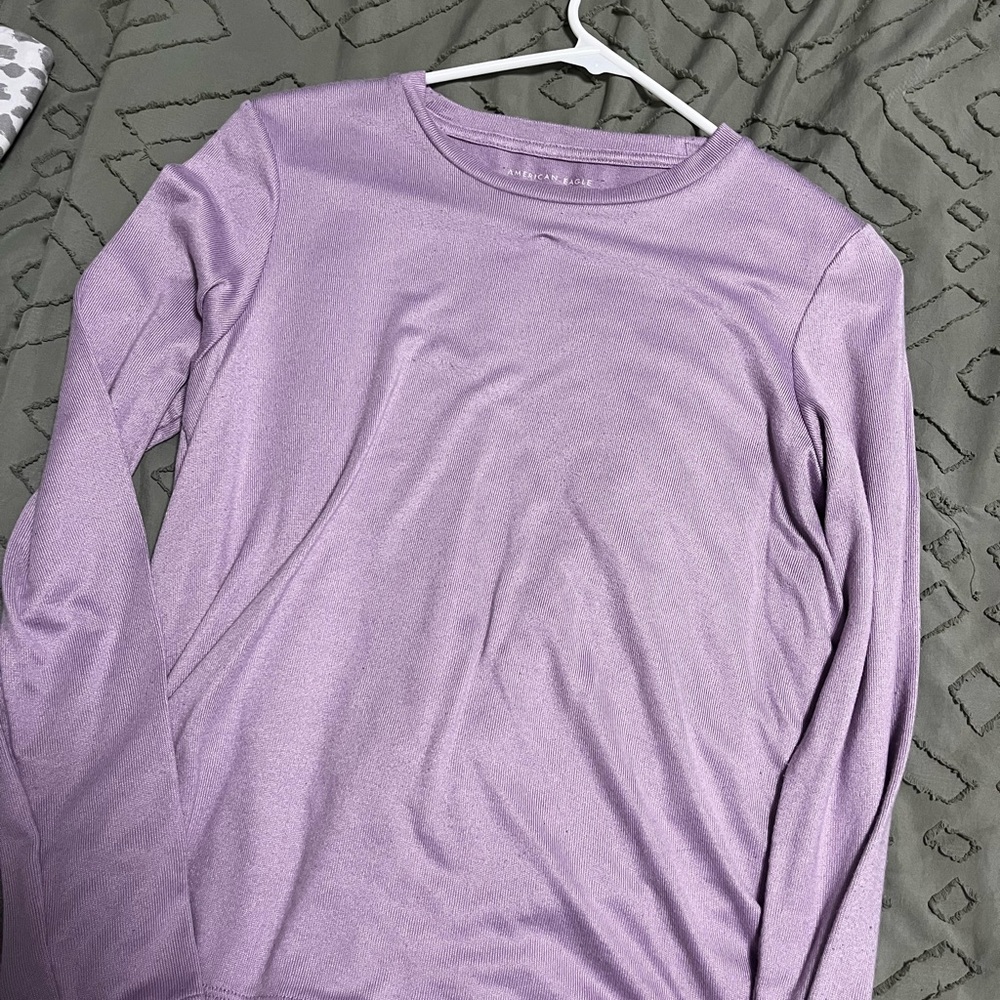 American Eagle Outfitters Lavender Long Sleeve Tee